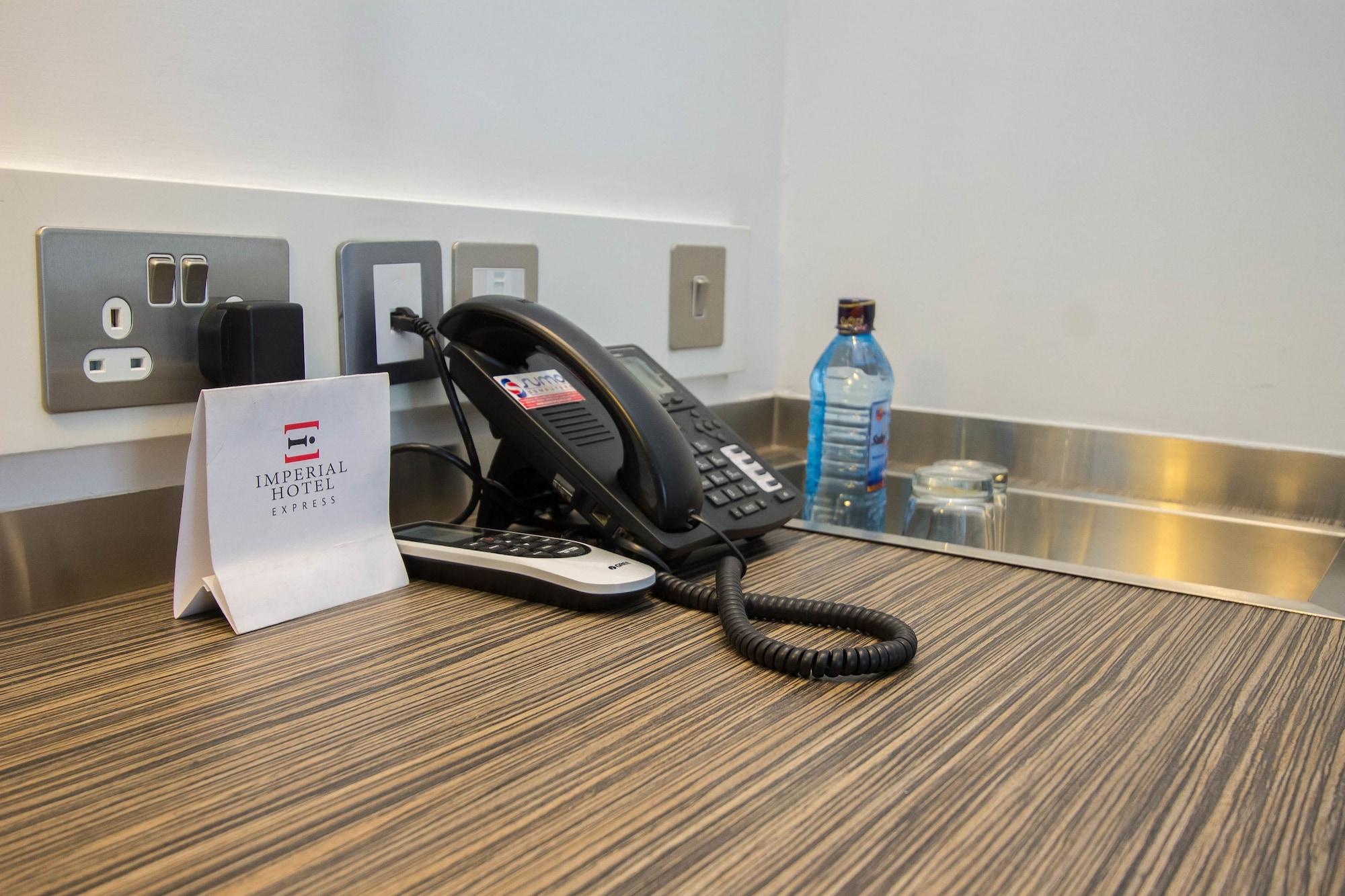 Imperial Hotel Express Кисуму Экстерьер фото