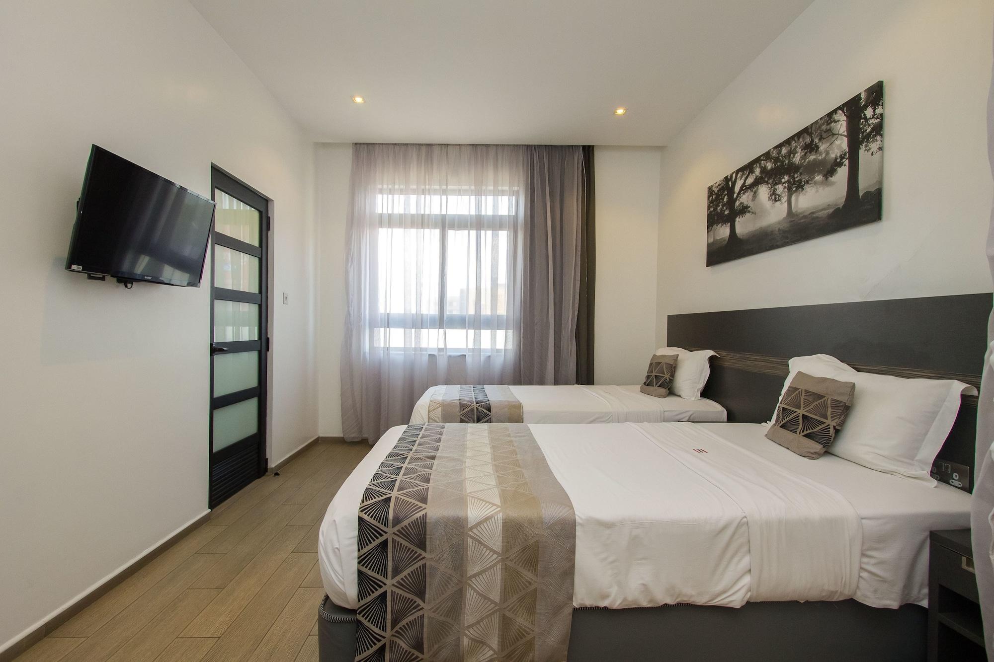 Imperial Hotel Express Кисуму Экстерьер фото