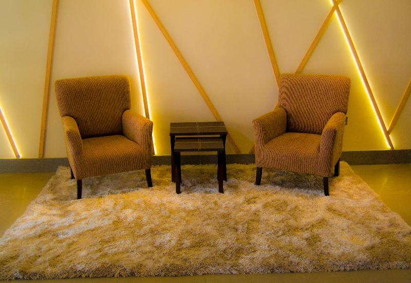 Imperial Hotel Express Кисуму Экстерьер фото